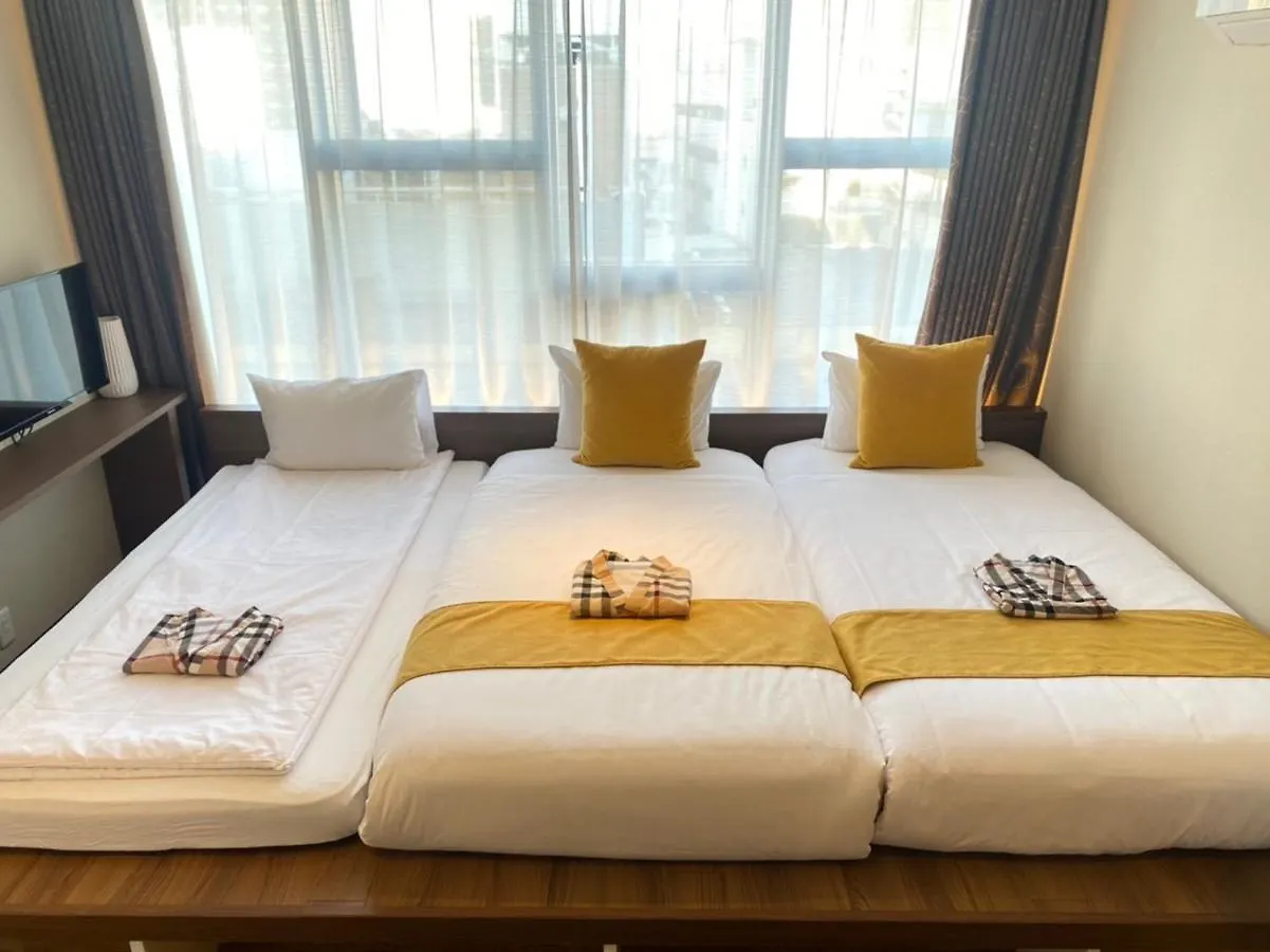 אוסקה Culti Earl Hotel 4*,  יפן