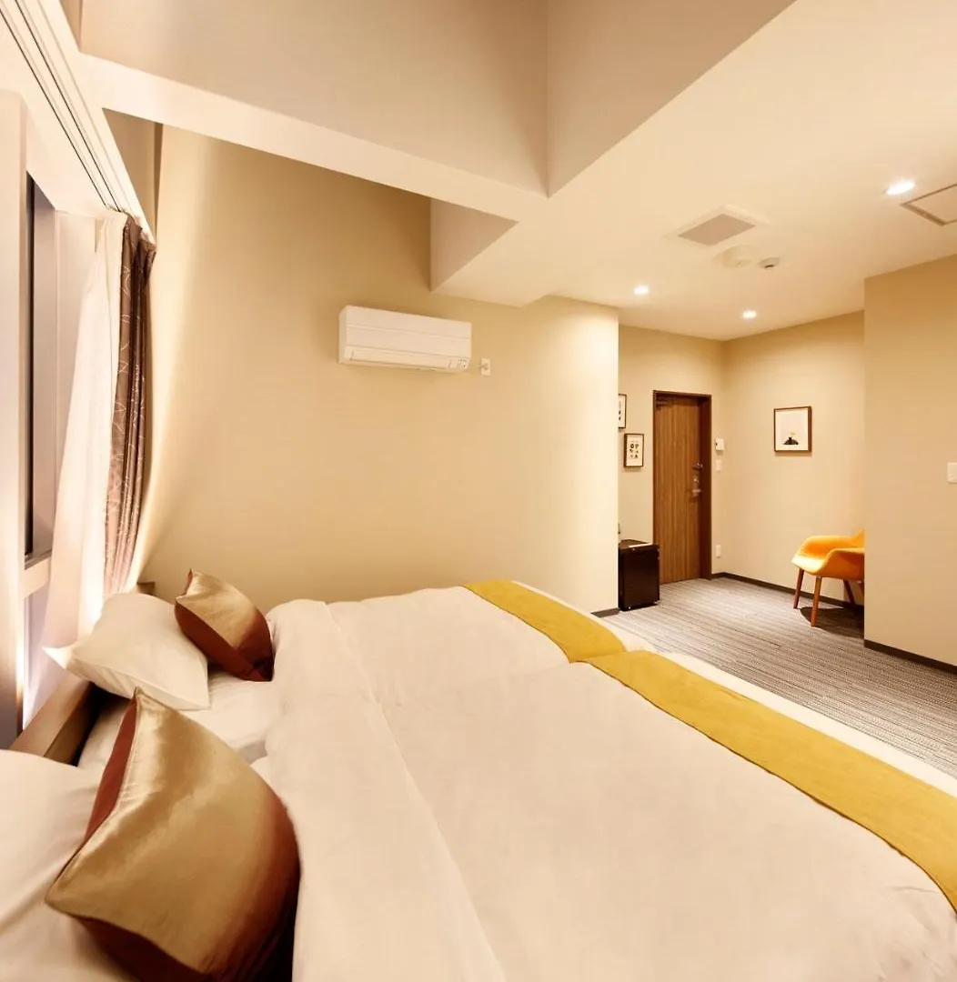 אוסקה Culti Earl Hotel