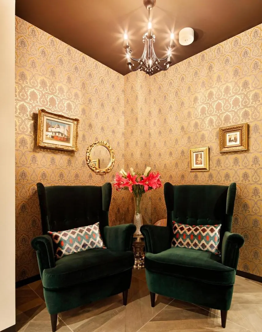 אוסקה Culti Earl Hotel