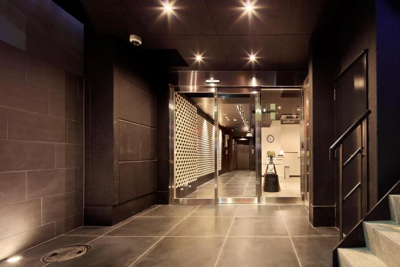 אוסקה Culti Earl Hotel 4*,
